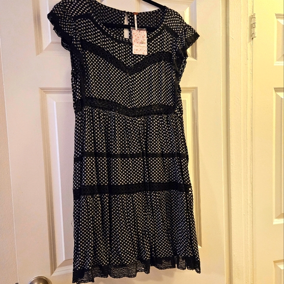 Free People Dresses & Skirts - Brand new Free People black and white floral dress, Women's Size S